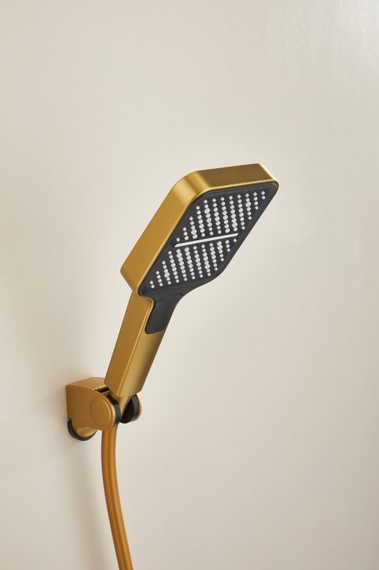 Смеситель для ванны с душем BELZ B658 B60658-5 золото