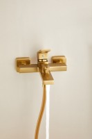 Смеситель для ванны с душем BELZ B658 B60658-5 золото