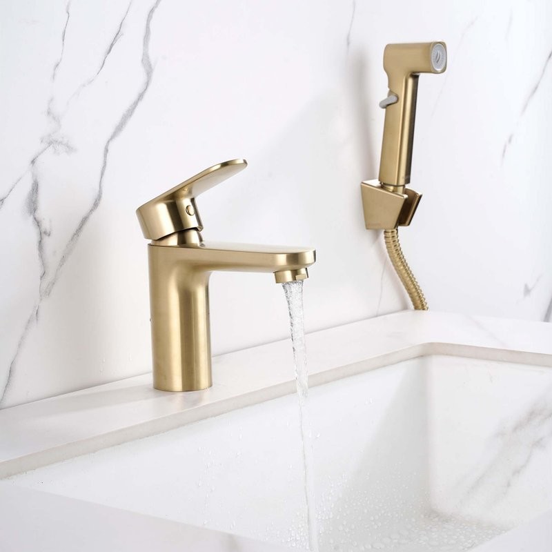 Смеситель для раковины AQUATEK Ника AQ1812BG с гигиеническим душем, золото шлифованное