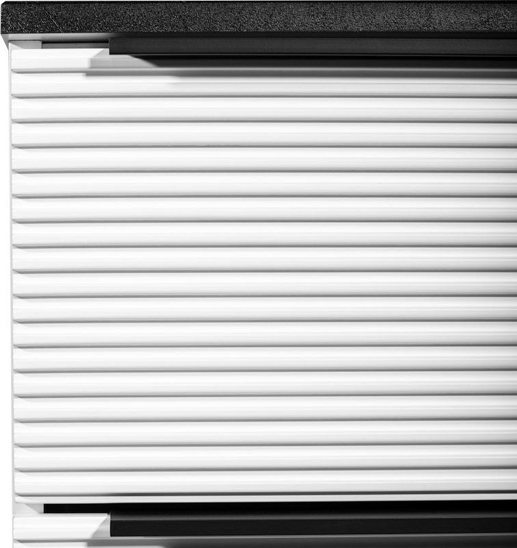 Мебель для ванной комнаты Runo Орлеан 70 белая матовая, черная, раковина Tre 50