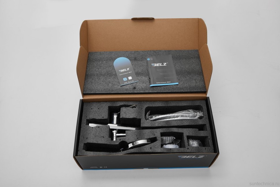 Смеситель с длинным изливом для ванны BELZ B22612 хром