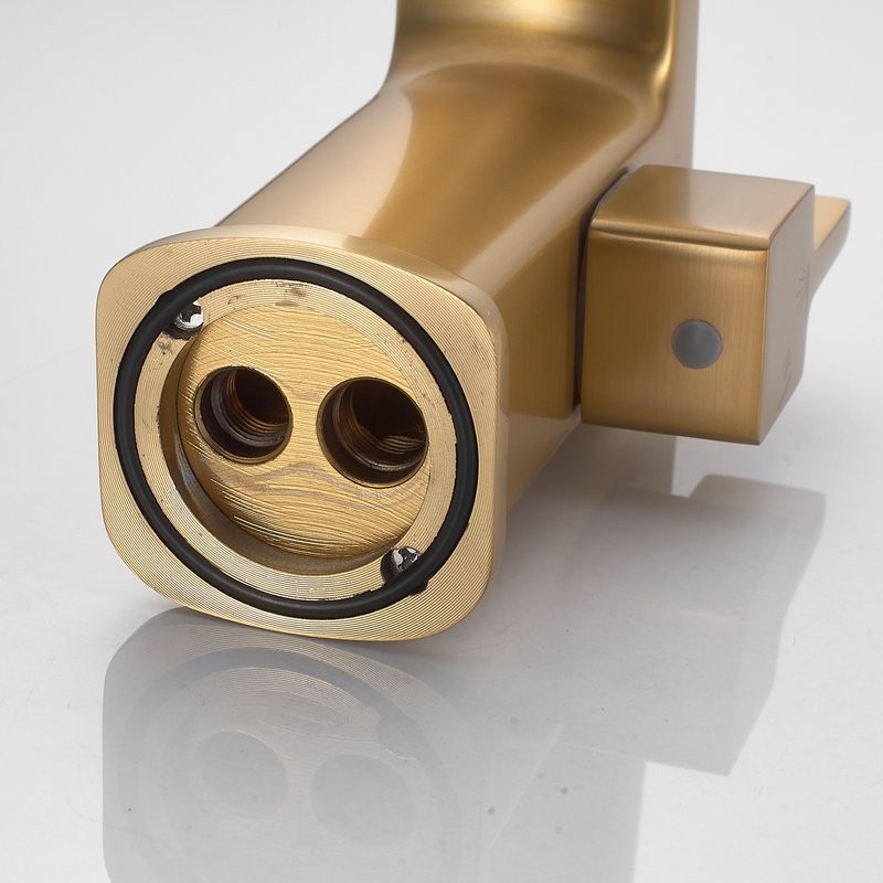 Смеситель на борт ванны Shevanik S9912G золотой сатин