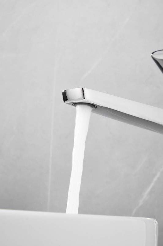 Смеситель для раковины BELZ B715 B11715 хром