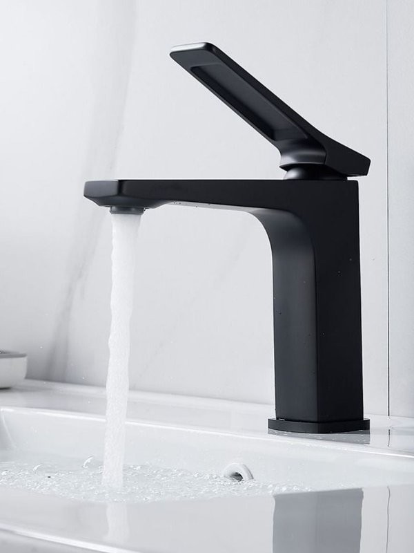 Смеситель для раковины Shevanik S4601H, черный