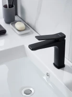 Смеситель для раковины Shevanik S4601H, черный Смеситель для раковины Shevanik S4601H, черный