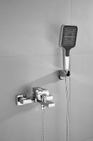 Смеситель для ванны с душем BELZ B658 B60658 хром