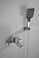 Смеситель для ванны с душем BELZ B658 B60658 хром
