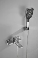 Смеситель для ванны с душем BELZ B658 B60658 хром Смеситель для ванны с душем BELZ B658 B60658 хром