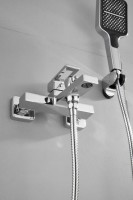 Смеситель для ванны с душем BELZ B658 B60658 хром