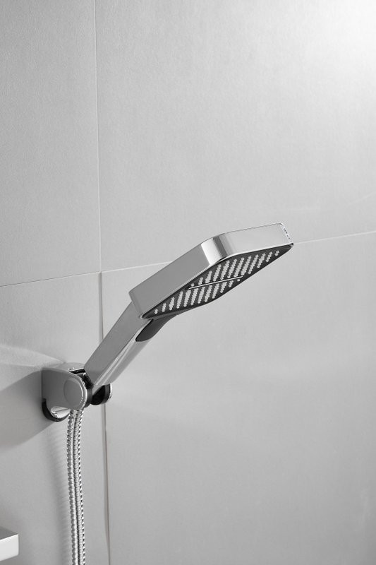 Смеситель для ванны с душем BELZ B658 B60658 хром