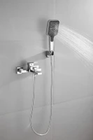 Смеситель для ванны с душем BELZ B658 B60658 хром Смеситель для ванны с душем BELZ B658 B60658 хром