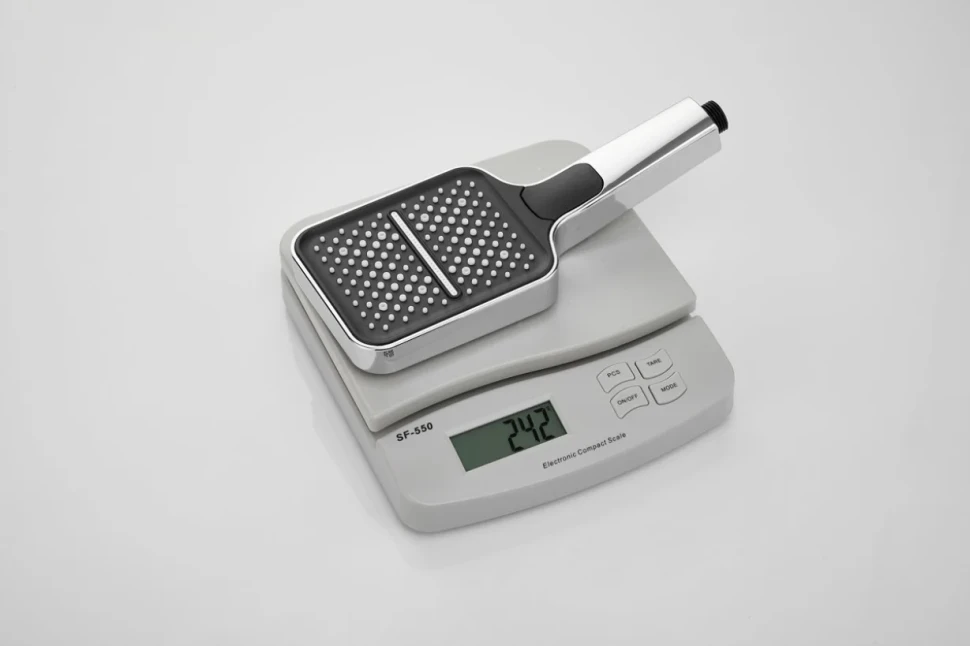 Смеситель для ванны с душем BELZ B658 B60658 хром