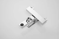 Смеситель для ванны с душем BELZ B658 B60658 хром Смеситель для ванны с душем BELZ B658 B60658 хром