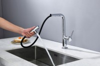 Смеситель для кухни AQUAme Cucina с выдвижным изливом AQM9903CR