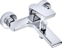 Смеситель для ванны с душем Orange Gauss M30-100cr хром Смеситель для ванны с душем Orange Gauss M30-100cr хром