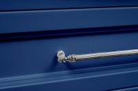 Тумба с раковиной ValenHouse Эстетика 80, синяя, подвесная, ручки хром, раковина Модерн