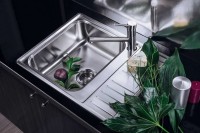 Комплект Мойка Omoikiri Sagami 63 + Смеситель Yamada BN нержавеющая сталь