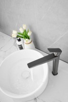 Смеситель для раковины BELZ B715 B11715-3 оружейная сталь