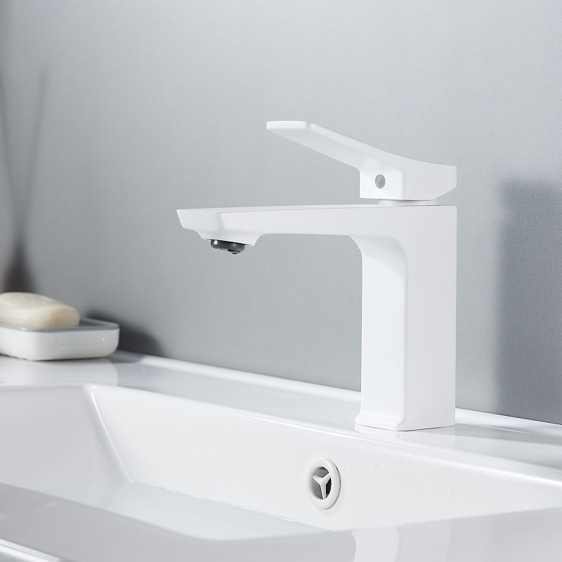 Смеситель для раковины Shevanik S4401C, белый