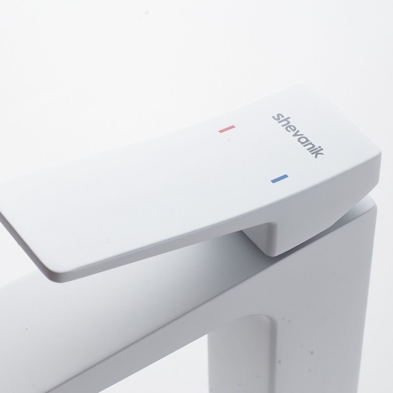 Смеситель для раковины Shevanik S4401C, белый