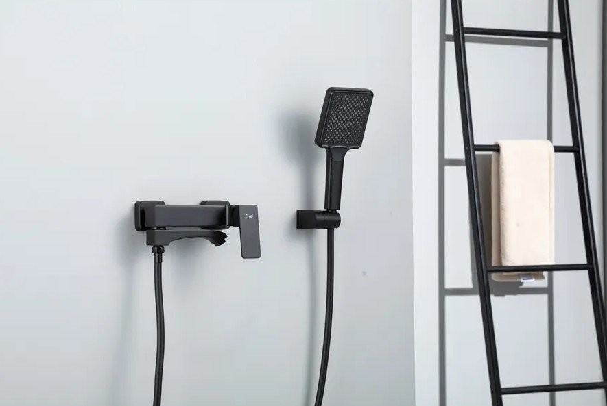 Смеситель для ванны с душем Frap H76 F3276-6 черный