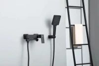 Смеситель для ванны с душем Frap H76 F3276-6 черный Смеситель для ванны с душем Frap H76 F3276-6 черный