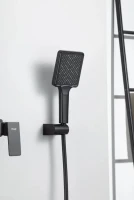 Смеситель для ванны с душем Frap H76 F3276-6 черный Смеситель для ванны с душем Frap H76 F3276-6 черный