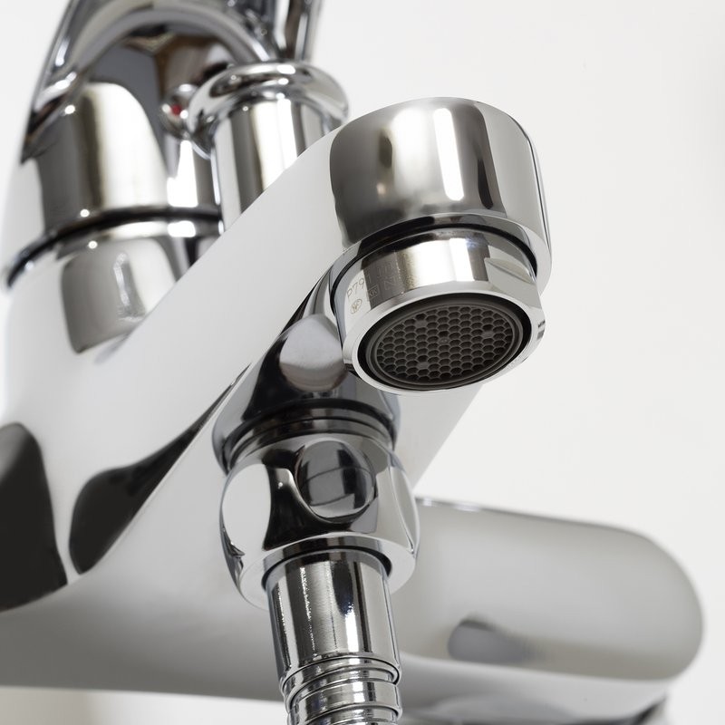 Смеситель для ванны с душем Wasserkraft Isen 2601