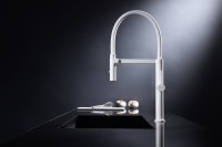 Смеситель для кухни Paulmark Leader Le214101-431, с гибким изливом, матовый белый