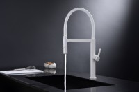 Смеситель для кухни Paulmark Leader Le214101-431, с гибким изливом, матовый белый