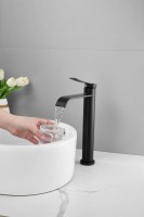 Смеситель для раковины BELZ B812 B11812-7 черный