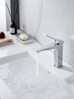 Смеситель для раковины Shevanik S4601, хром Смеситель для раковины Shevanik S4601, хром