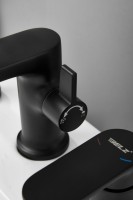 Смеситель на борт ванны BELZ B713 B66713-7 черный Смеситель на борт ванны BELZ B713 B66713-7 черный