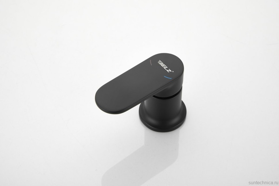 Смеситель на борт ванны BELZ B713 B66713-7 черный