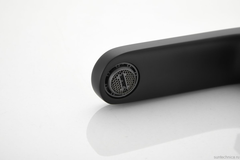 Смеситель на борт ванны BELZ B713 B66713-7 черный