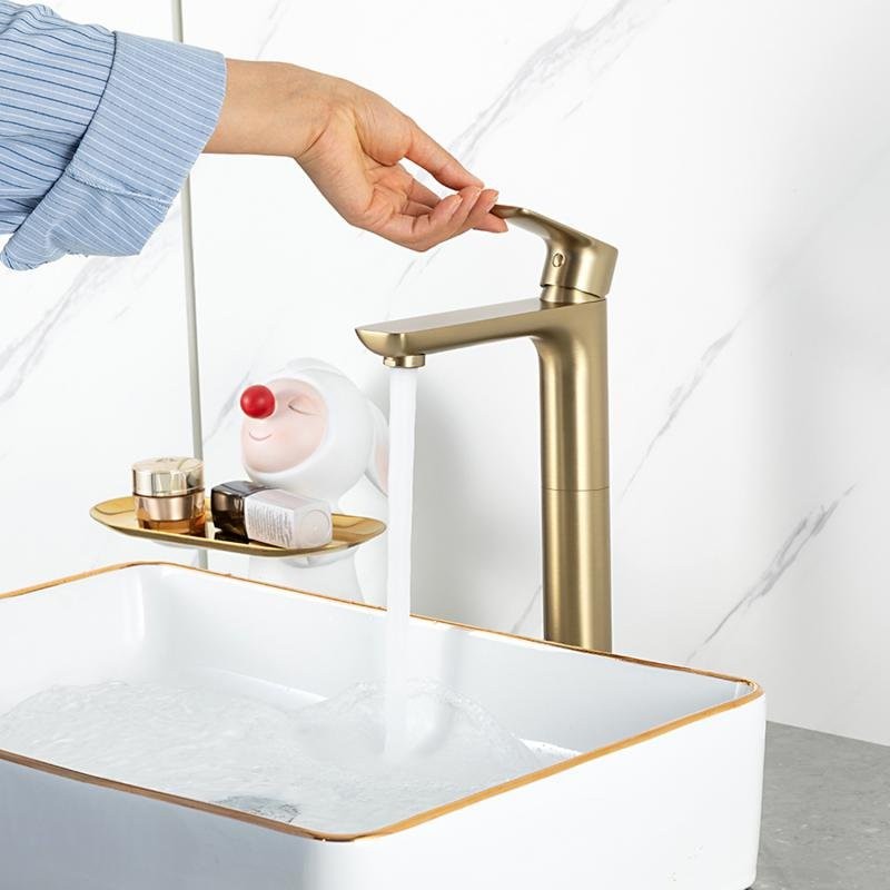 Смеситель для раковины Gappo G48-3 G1048-32 золотой сатин