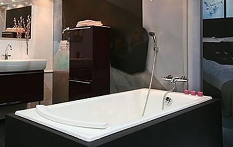 Чугунная ванна Jacob Delafon Biove E6D903-0 150x75 см, встраиваемая, белая, на ножках
