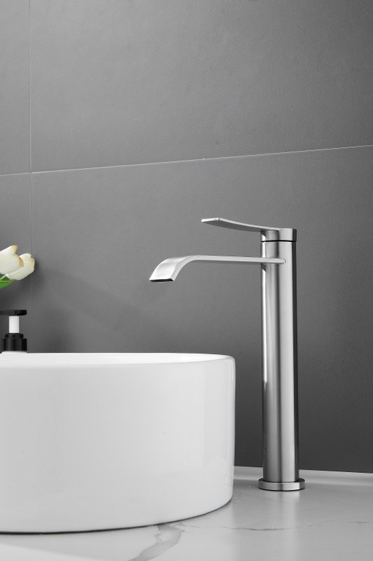 Смеситель для раковины BELZ B812 B11812-1 сатин