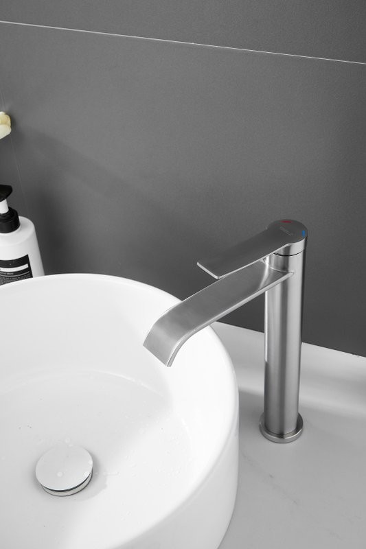 Смеситель для раковины BELZ B812 B11812-1 сатин