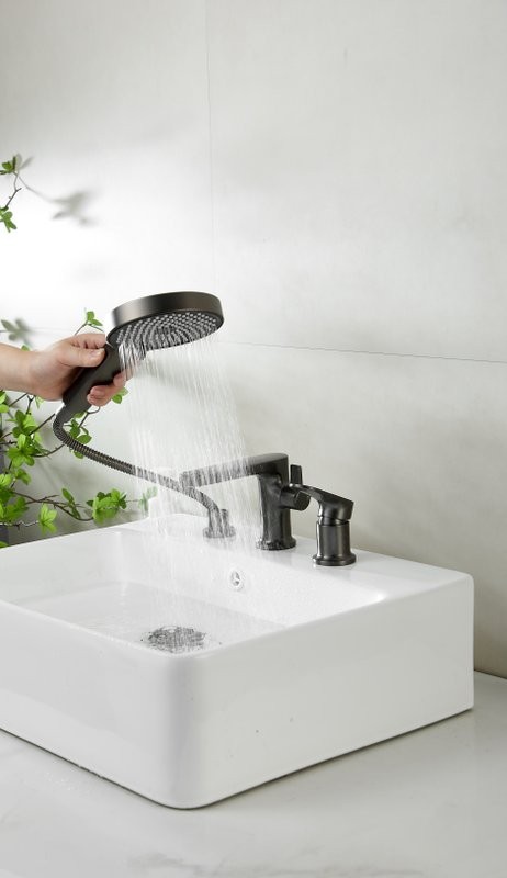 Смеситель на борт ванны BELZ B713 B66713-3 оружейная сталь