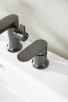 Смеситель на борт ванны BELZ B713 B66713-3 оружейная сталь Смеситель на борт ванны BELZ B713 B66713-3 оружейная сталь