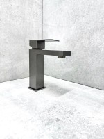 Смеситель для раковины BELZ B10817-3 оружейная сталь