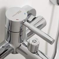 Смеситель для ванны с душем Wasserkraft Main 4101