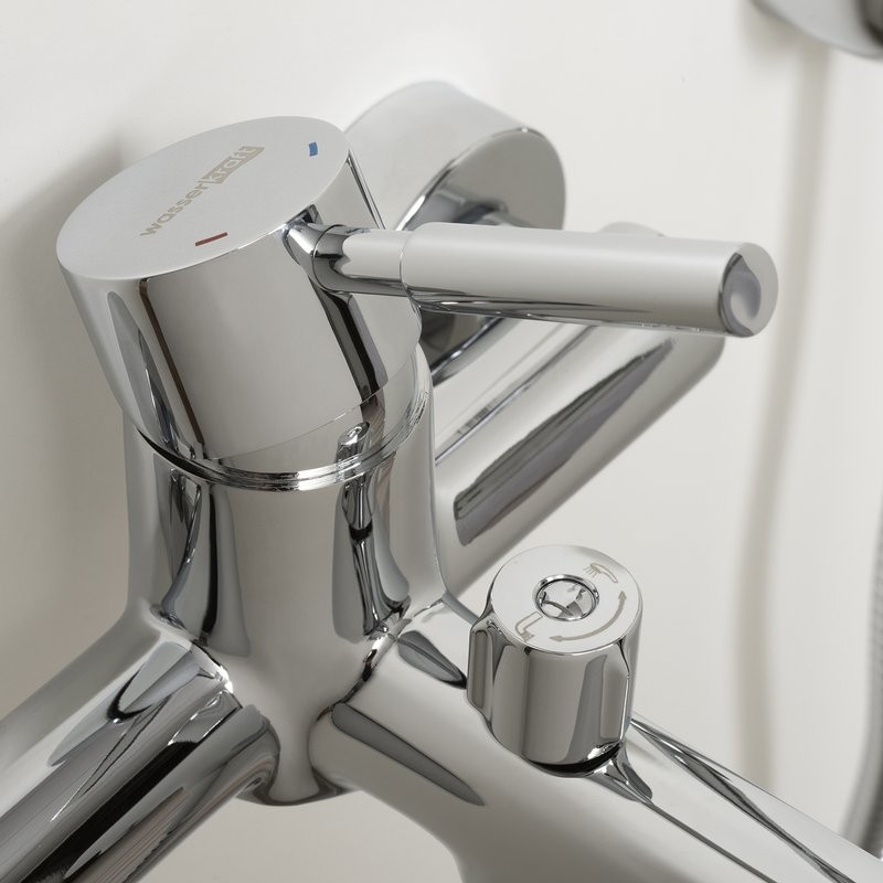 Смеситель для ванны с душем Wasserkraft Main 4101