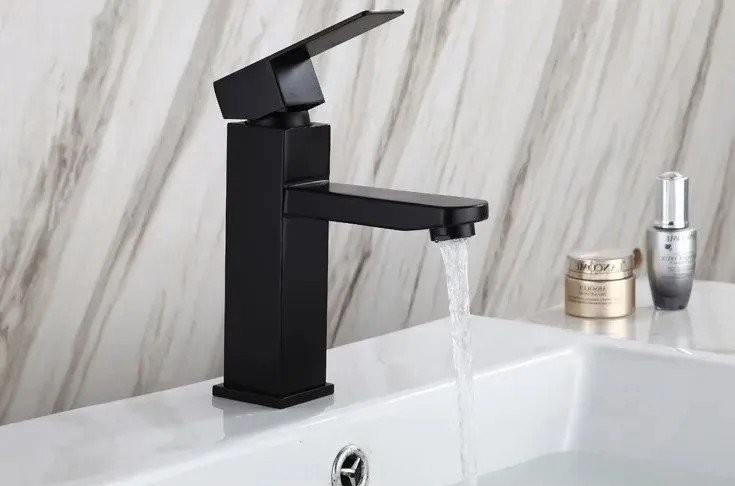 Смеситель для раковины Fashun A51102-7 черный