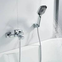 Смеситель для ванны с душем Shevanik S9602 хром Смеситель для ванны с душем Shevanik S9602 хром