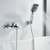 Смеситель для ванны с душем Shevanik S9602 хром Смеситель для ванны с душем Shevanik S9602 хром