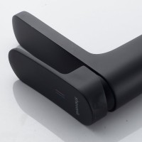 Смеситель для раковины Shevanik S4501H, черный Смеситель для раковины Shevanik S4501H, черный