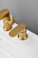 Смеситель на борт ванны BELZ B713 B66713-5 золото Смеситель на борт ванны BELZ B713 B66713-5 золото