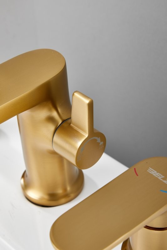 Смеситель на борт ванны BELZ B713 B66713-5 золото